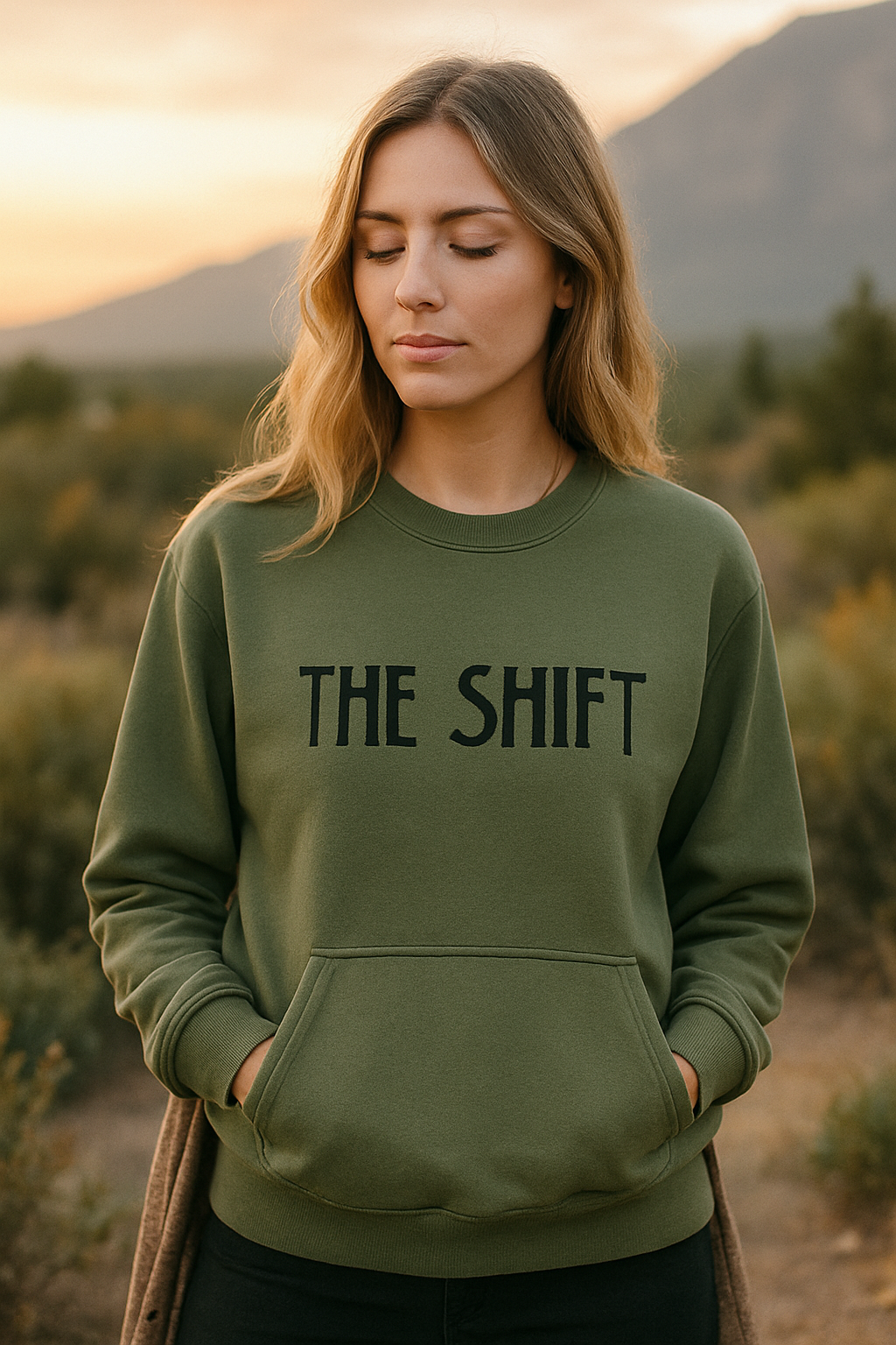 THE SHIFT COZY POCKET PULLOVER